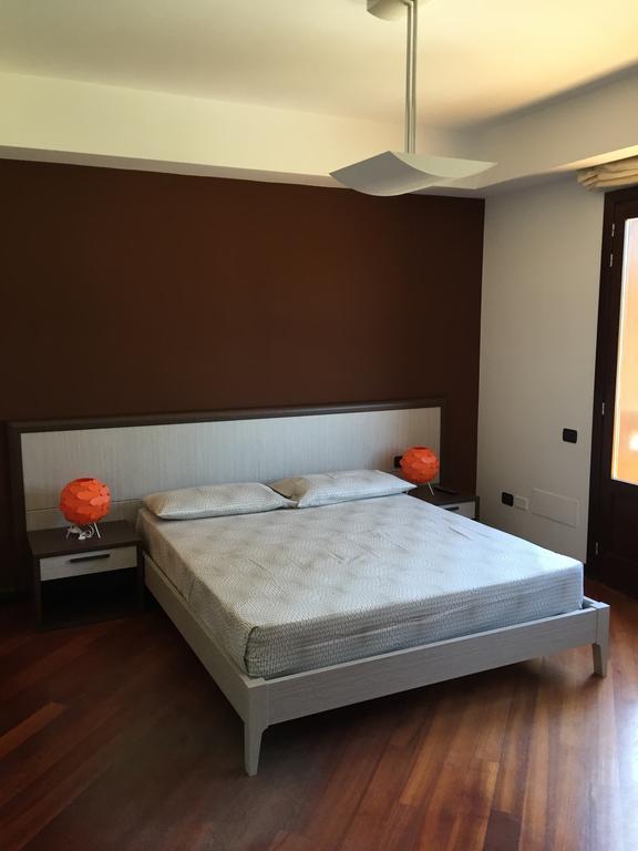 Almaresort B&B Róma Szoba fotó